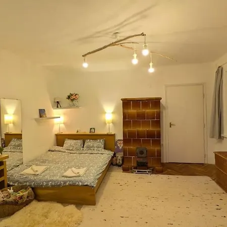 Lejlighed Gesztenyes Backpackers *
