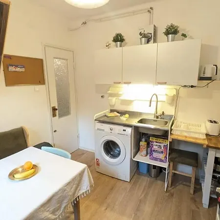Gesztenyes Backpackers Lejlighed