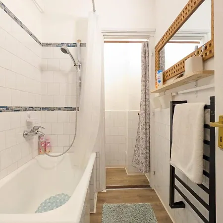 Lejlighed Gesztenyes Backpackers *