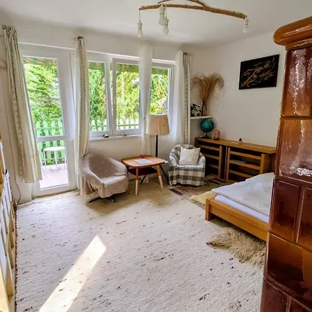 Gesztenyes Backpackers Lejlighed *